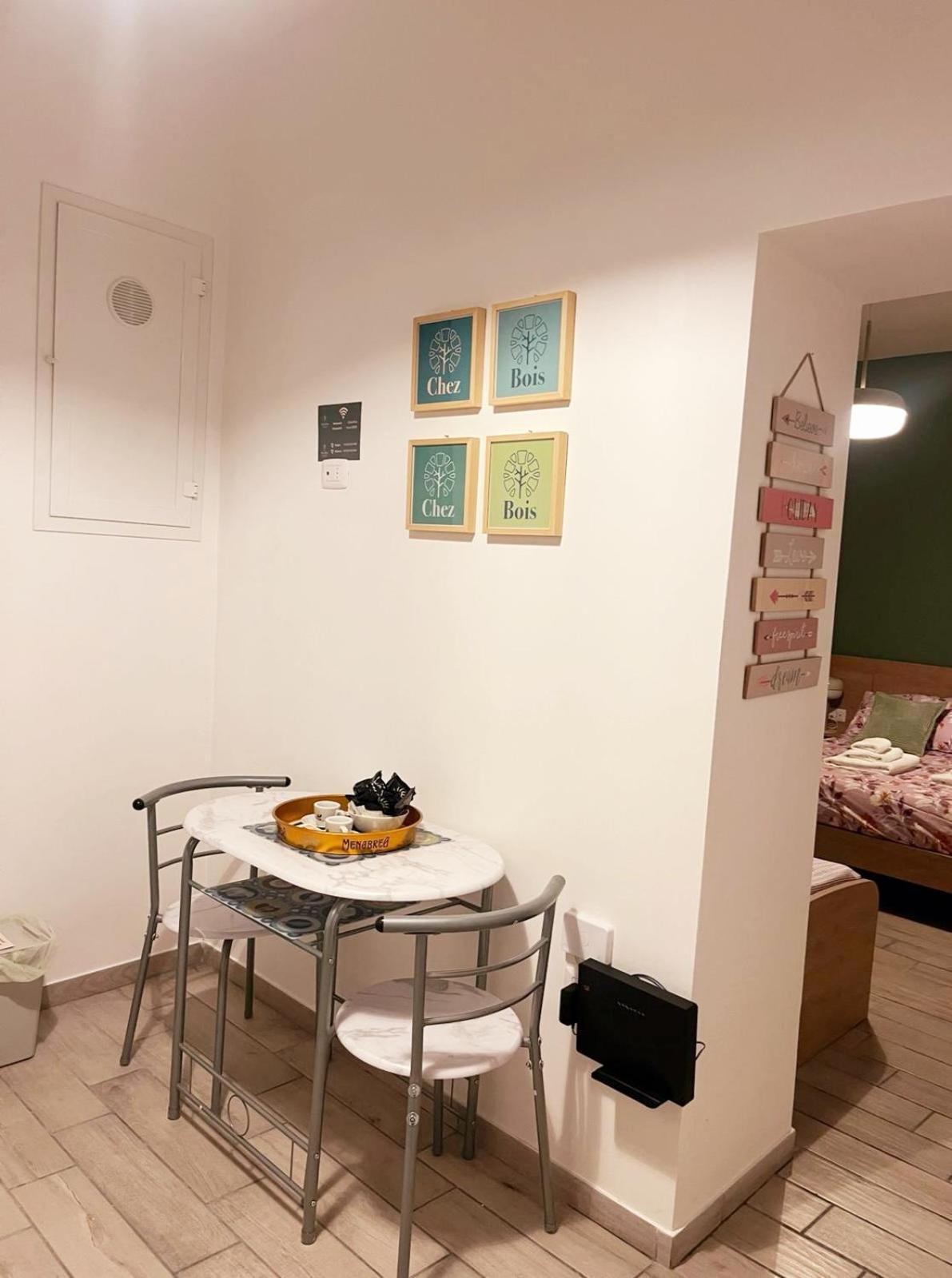 Chez Bois - Suite Apartment Capodimonte Nápoles Exterior foto